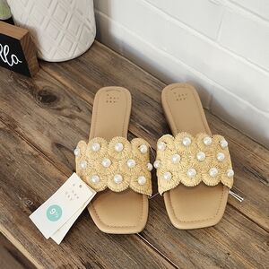 A New Day Pearl Sandals, 9 1/2